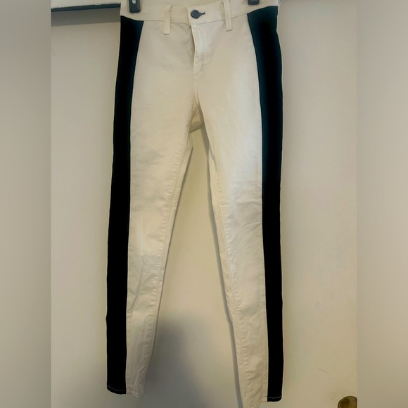 Jeans - Picture 2 of 4